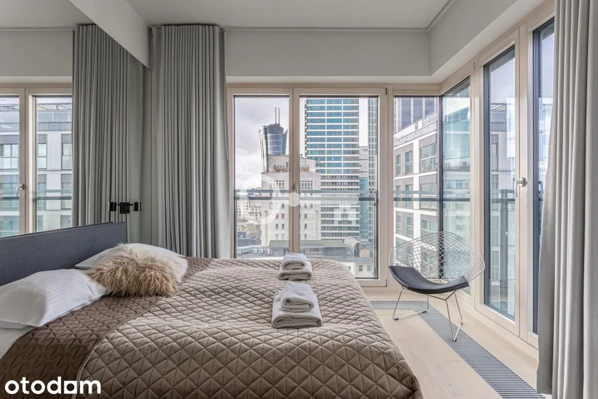 Mennica Residence | Przestronne | Umeblowane