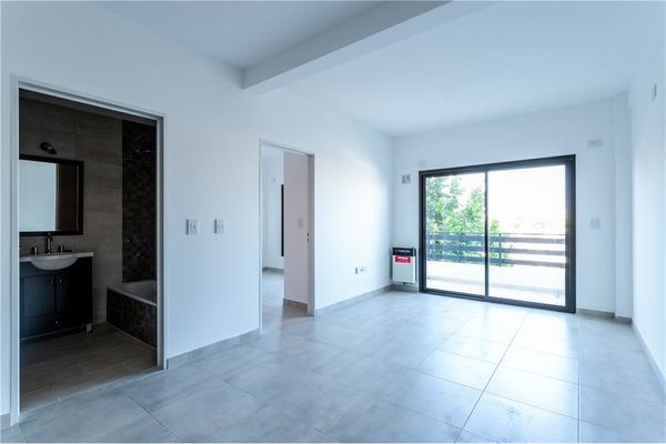 Departamento de 2 ambientes con balcón en Flores