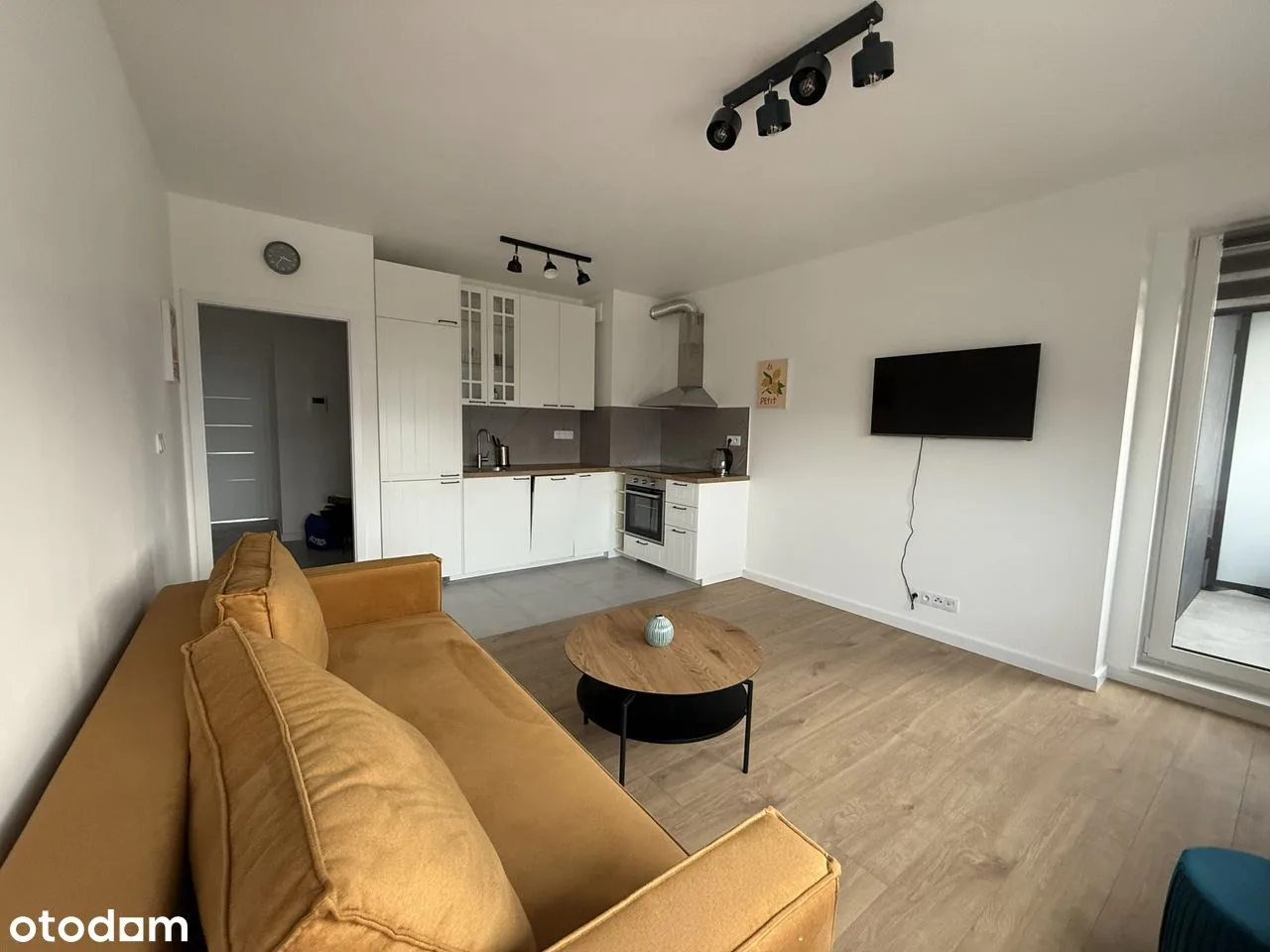 Two-bedroom apartment in Ursynów