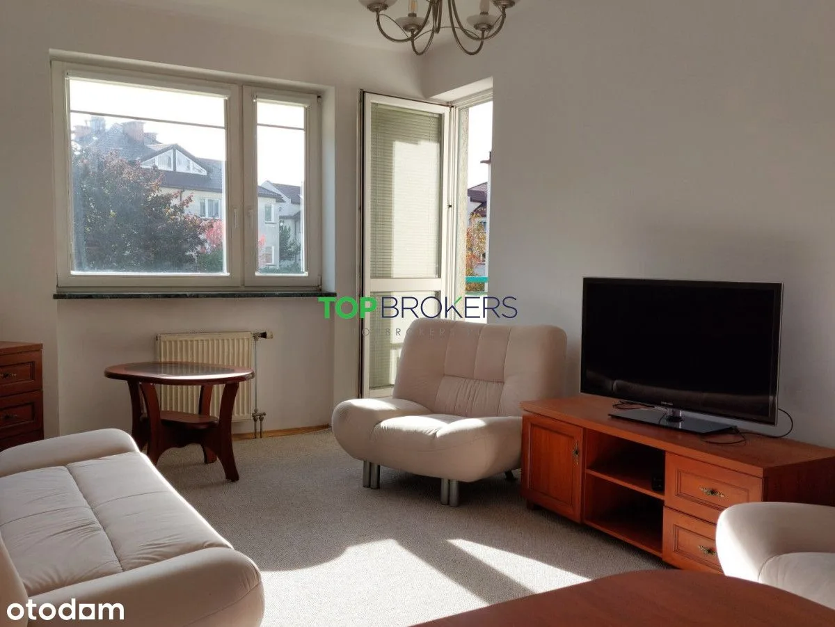 Komfortowe 3 pokoje z oddzielną kuchnią, balkon