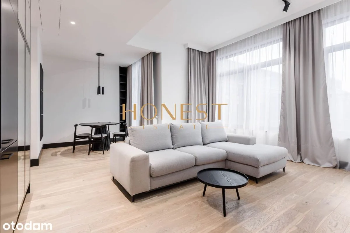 Industrial one-bedroom apartment in Śródmieście