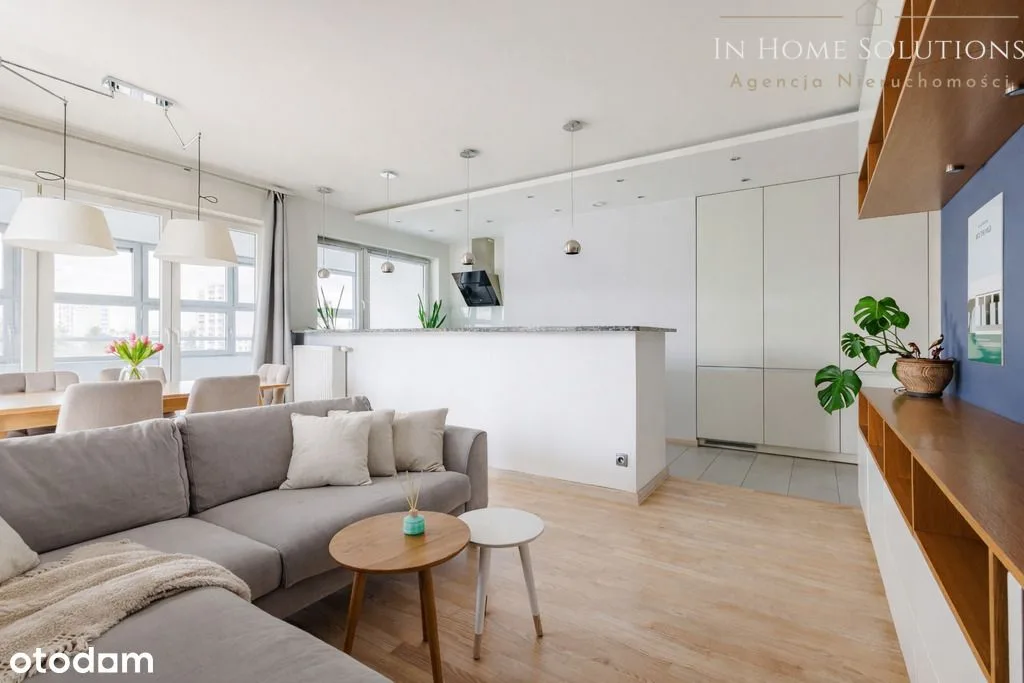 Two-bedroom apartment in Ursynów