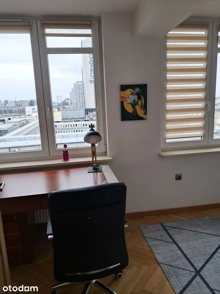 10º piso, vista al Pałac Kultury