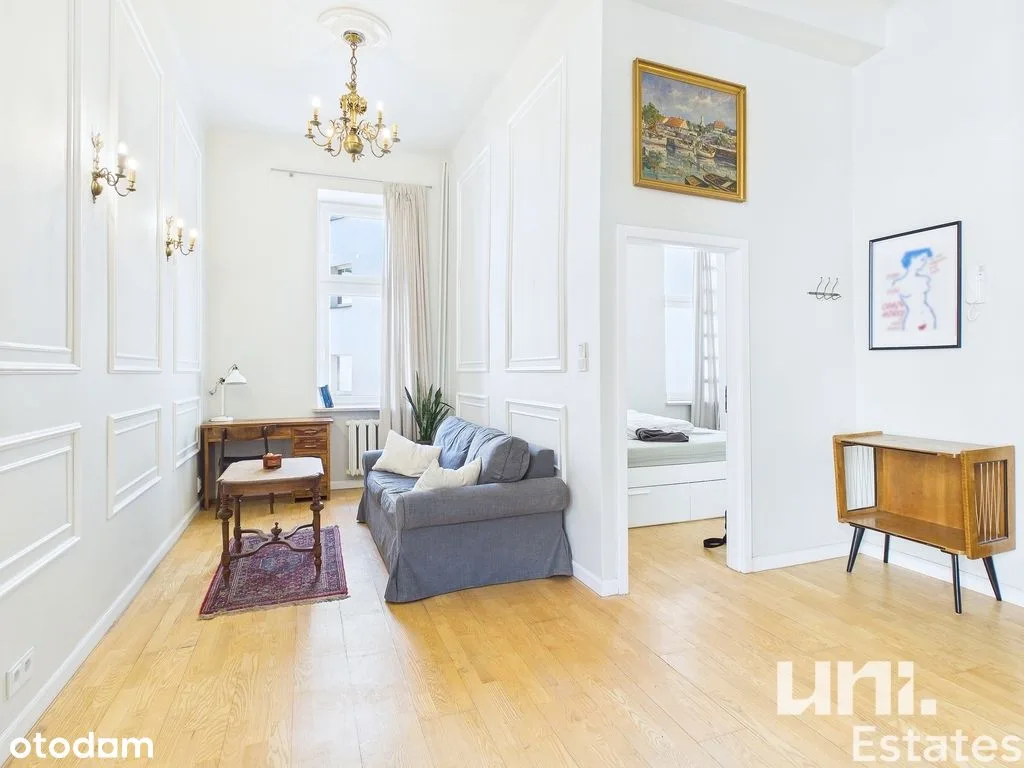 Centrum l 2 Pokoje l 40,4 m² l Elegancka kamienica