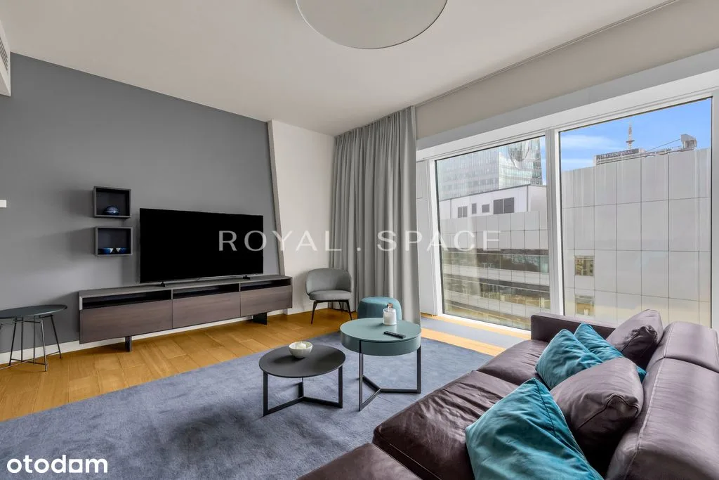 Przestronny Apartament na Złotej 44!