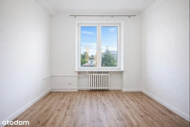Stary Mokotów | Kamienica z windą | Balkon