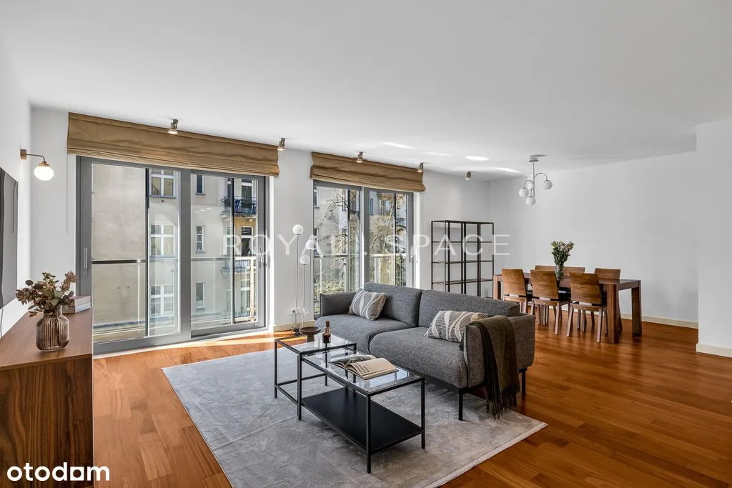 Spacious one-bedroom apartment near Powiśle parks