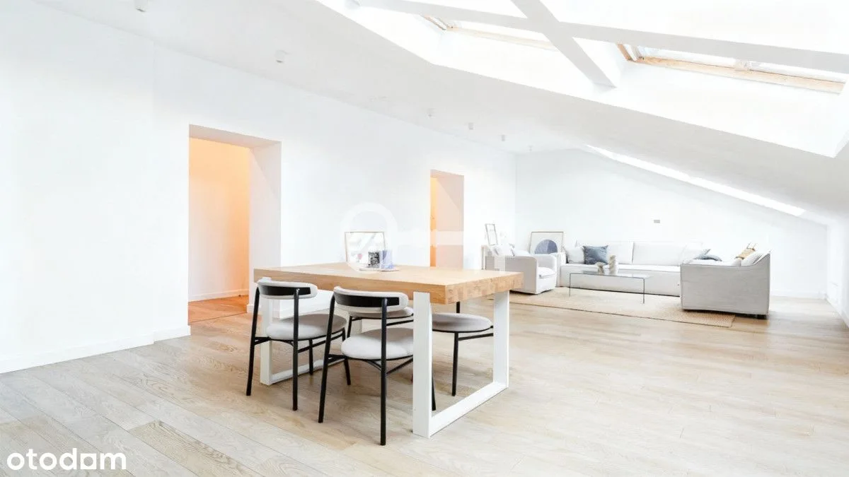 Apartament w kamienicy | Plac Trzech Krzyży