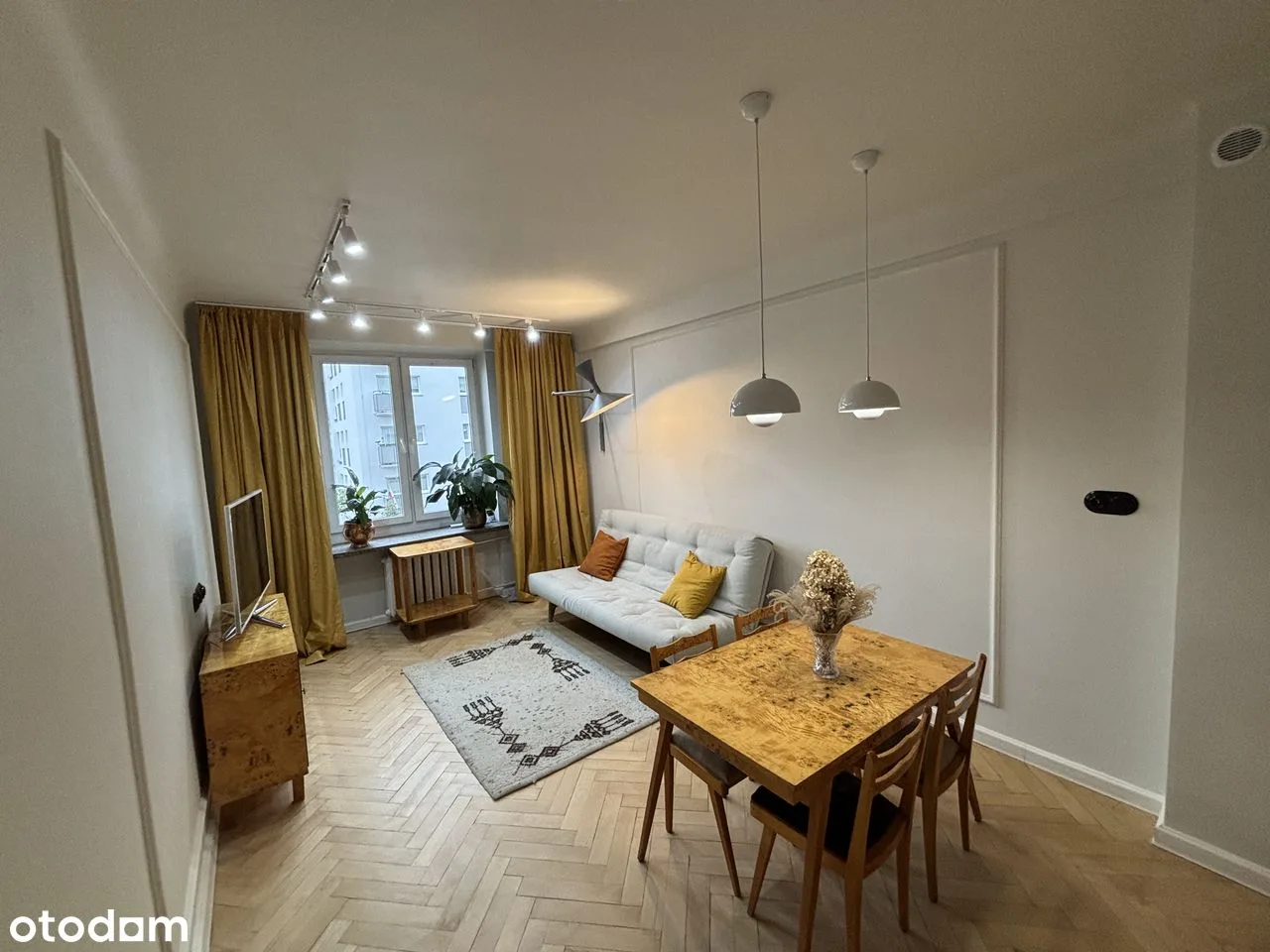 2-pokoje po remoncie w kamienicy, 52,8 m² Warszawa, ul. Chmielna 73c