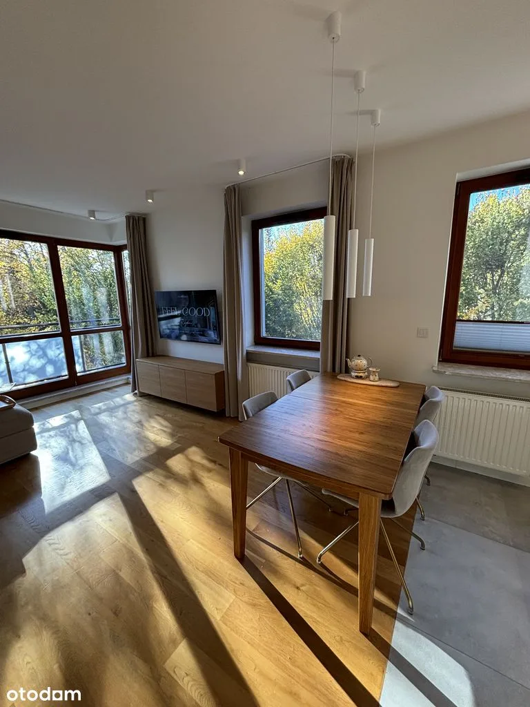 3-pokojowe mieszkanie na wynajem – balkon na zieleń