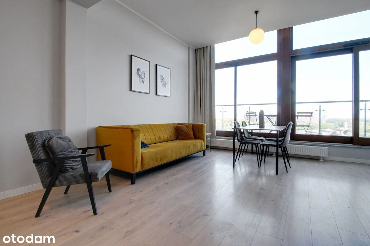 Loft - Panoramic River View - High Floor