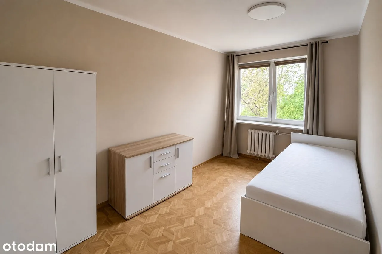 Three-room apartment near Imielin metro in Ursynów