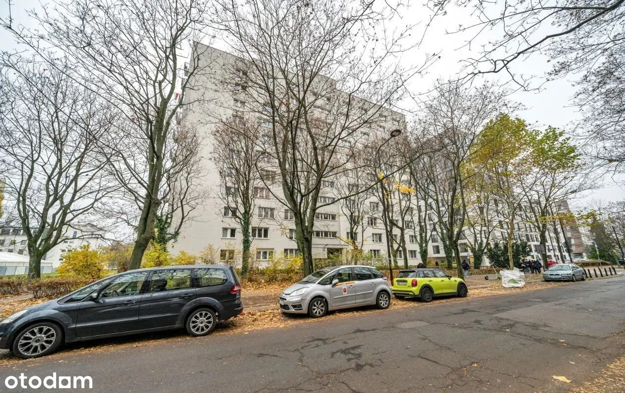 One-bedroom apartment in Muranów