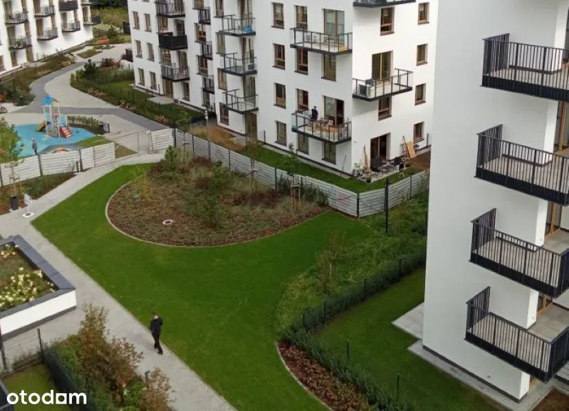 Nowy, słoneczny ,dobrze skomunikowany apartament, Włochy, 42m, 5piętro