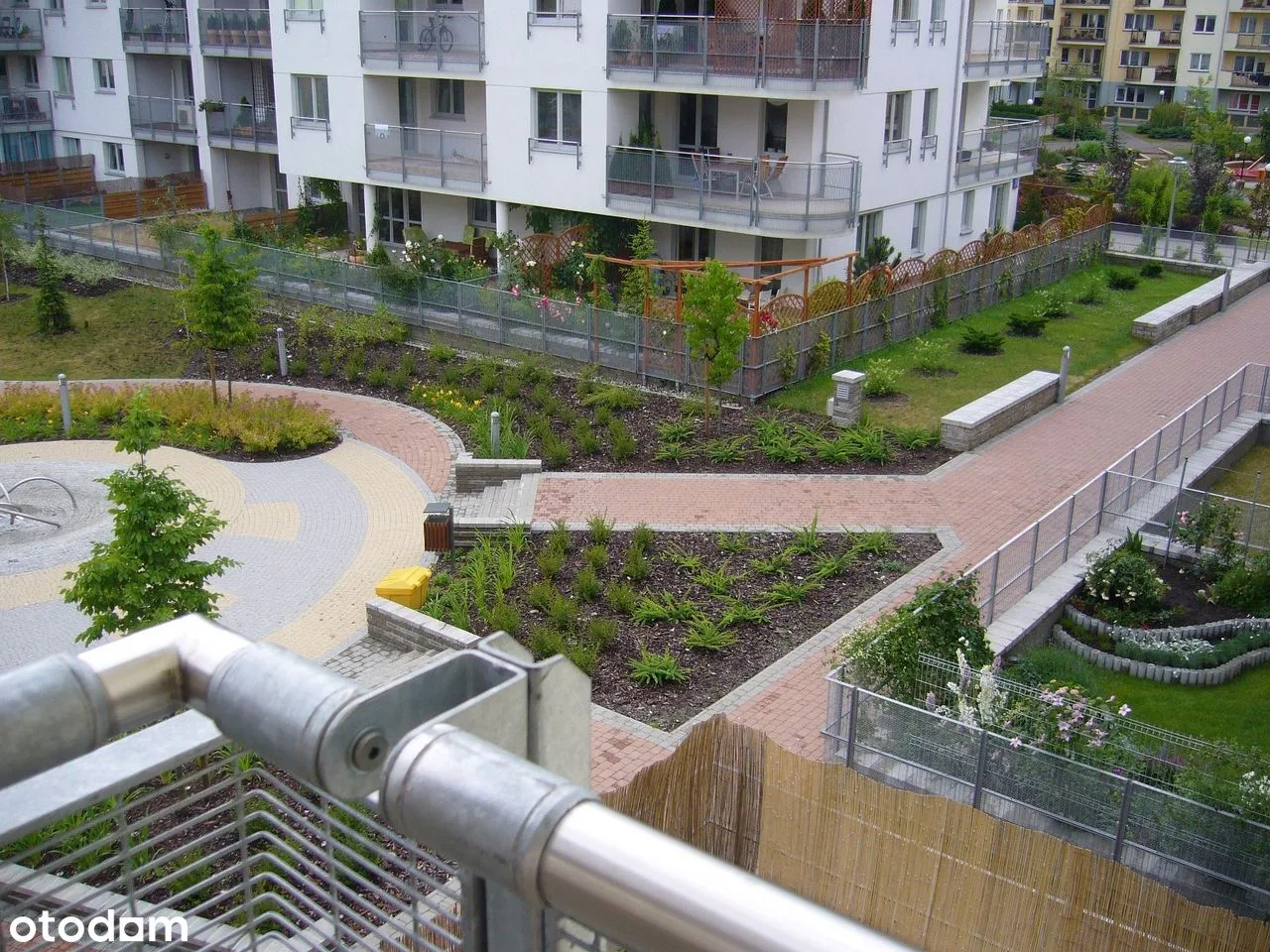 Two-bedroom apartment with balcony and parking in Ursynów