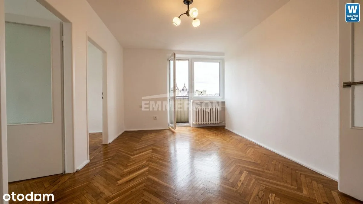 Centrum, 3 pokoje, nieumeblowane, balkon