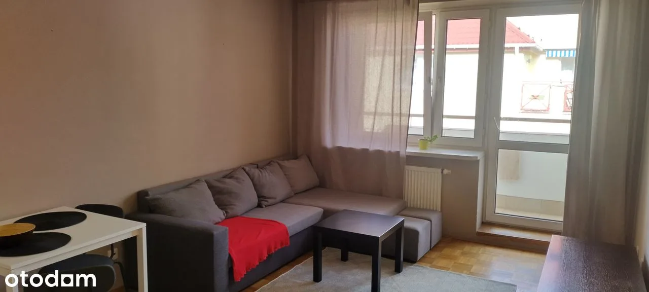 Słoneczne mieszkanie 2-pokojowe z balkonem przy stacji Metro Kabaty
