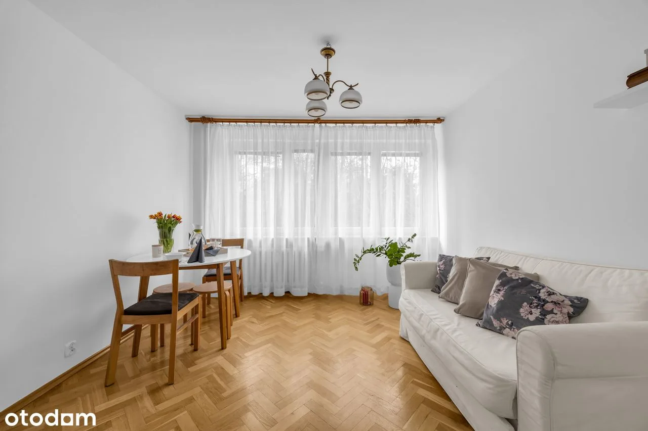 Stacja METRA | oddzielna kuchnia | 2 pokoje