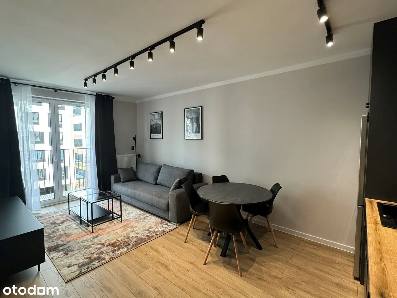 25 m² studio, Plac Konstytucji
