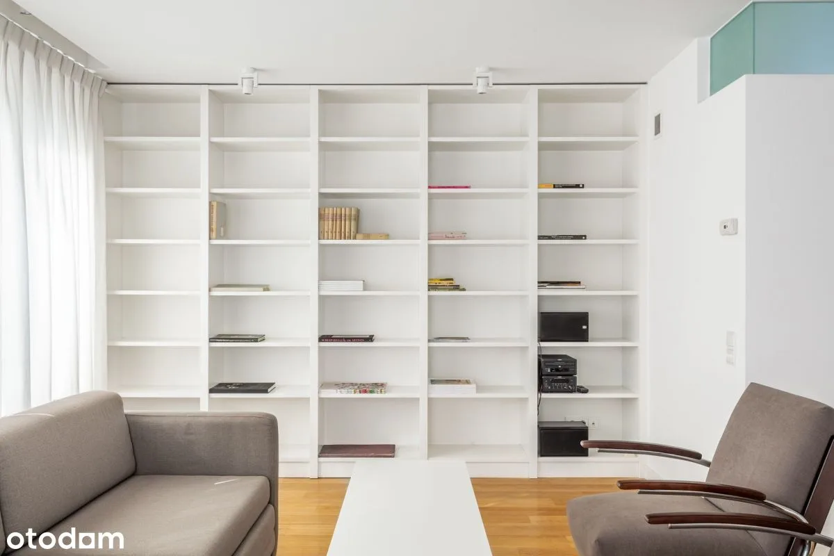 Two-level apartment with terrace