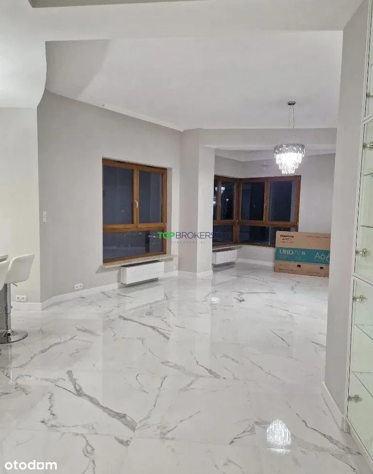 160 m², 8/15, terrace and balcony