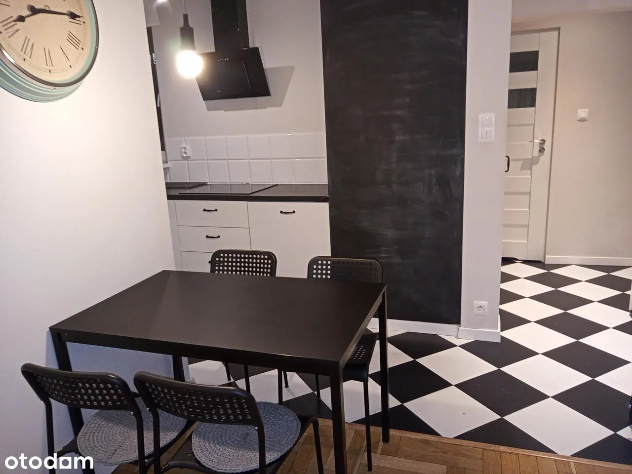 Renovated 3-room, 6th floor