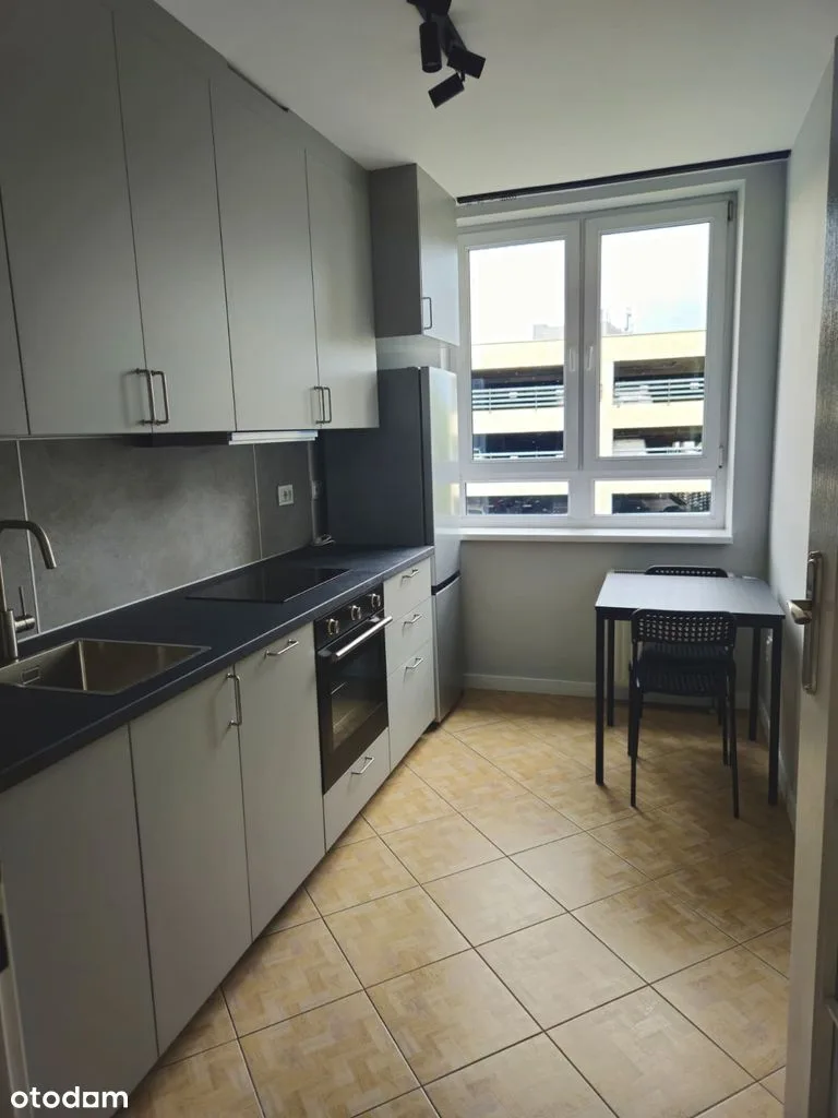 Mieszkanie 37 m² przy metrze