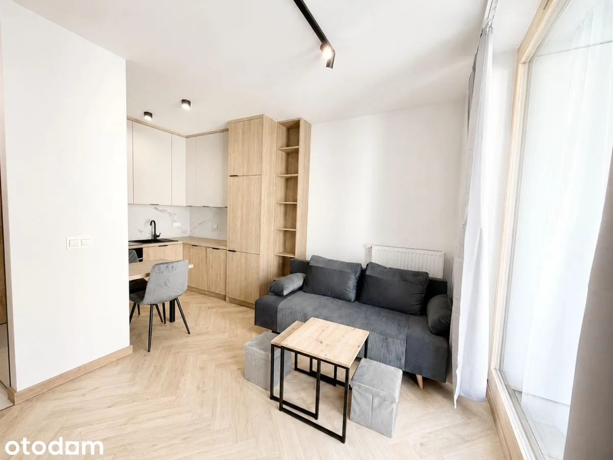 32 m², 2 pokoje, Chmielna