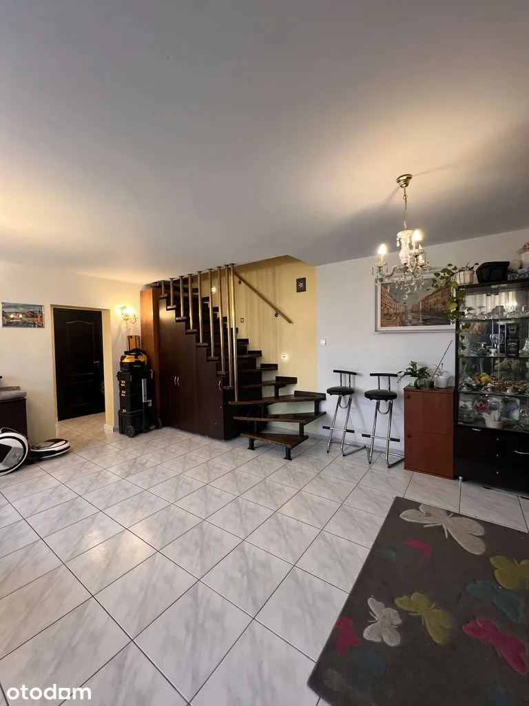 Listing: 3 bedrooms, Bielany