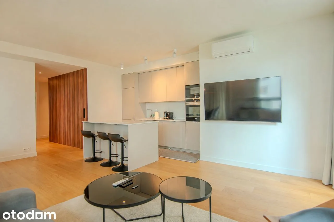 Czteropokojowy apartament na Woli