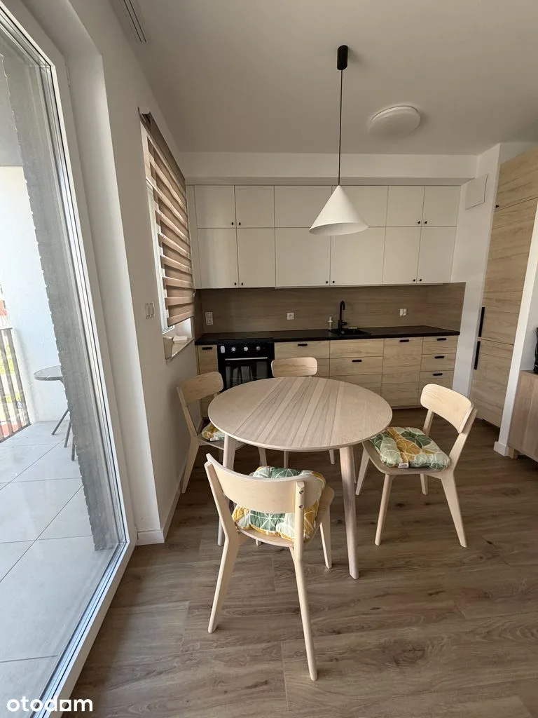 Nowoczesne 2 pokoje Garaż i komórka w cenie ta Gotowe do zamieszkania