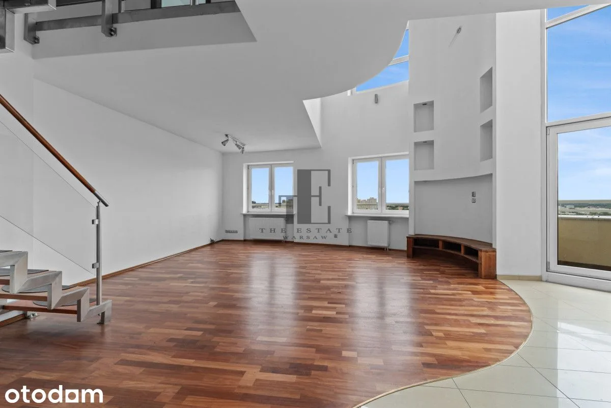 180m² | 3 poziomy z tarasem i widokiem na Warszawe