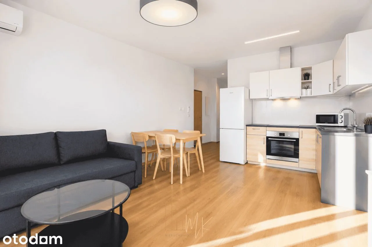 5th floor, air conditioning, balcony