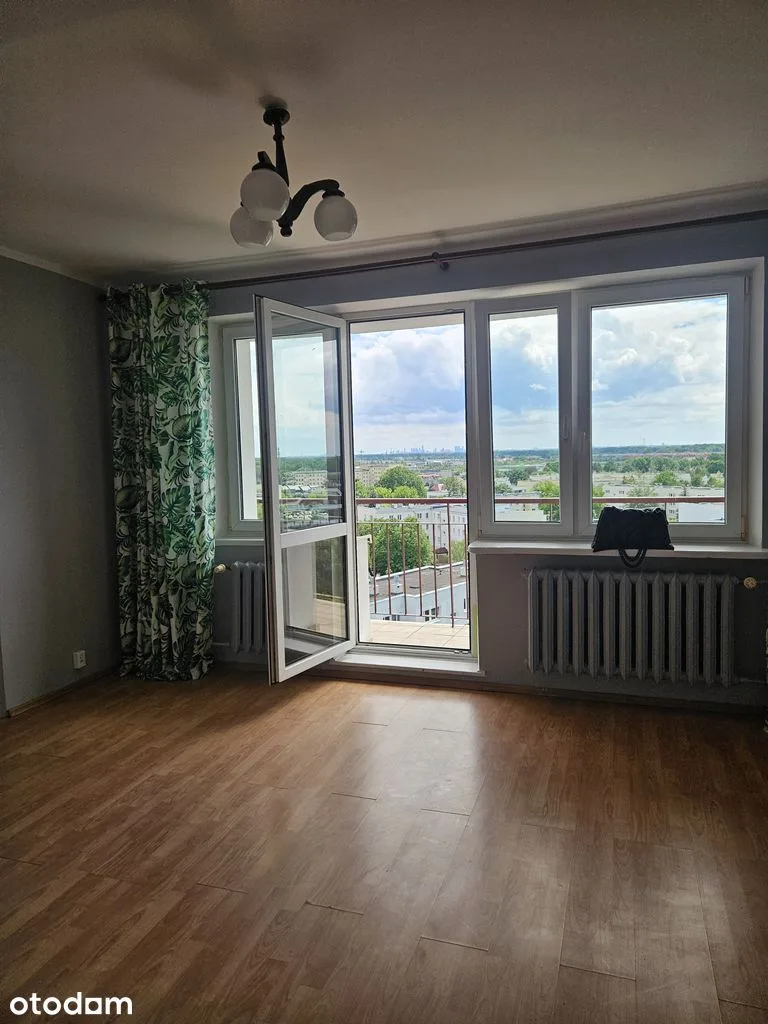 Jasna kawalerka z panoramicznym widokiem Os. Sobieskiego