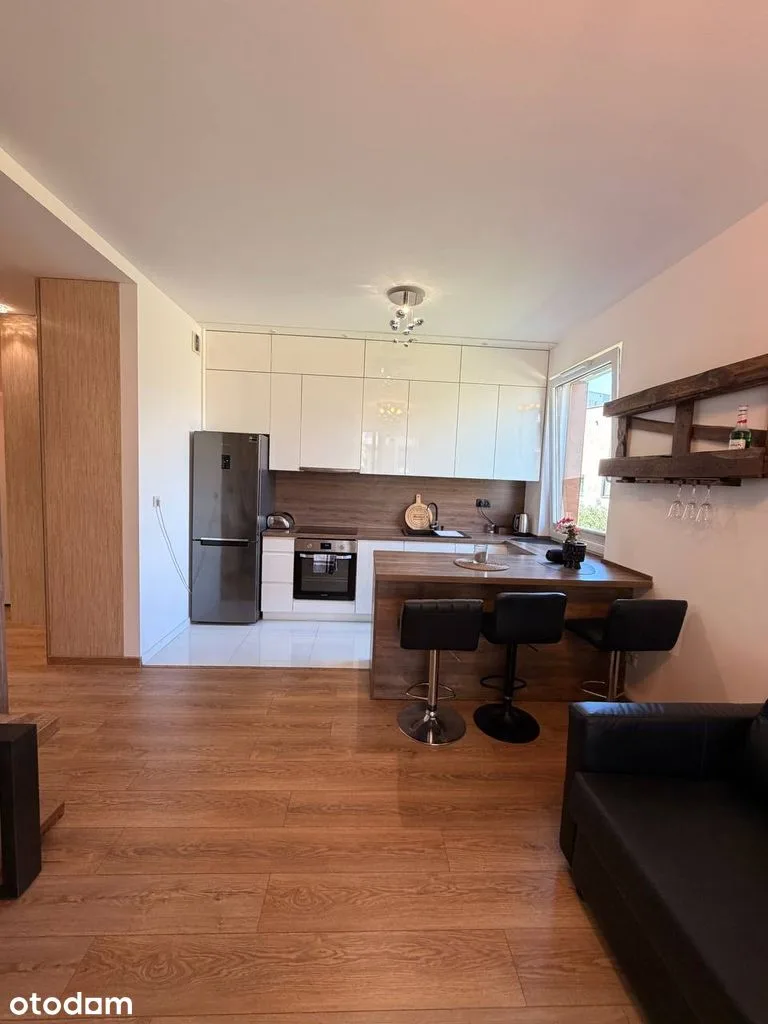 Duże 2pokojowe mieszkanie KLIMA nad jeziorem | 2 rooms flat AC lake