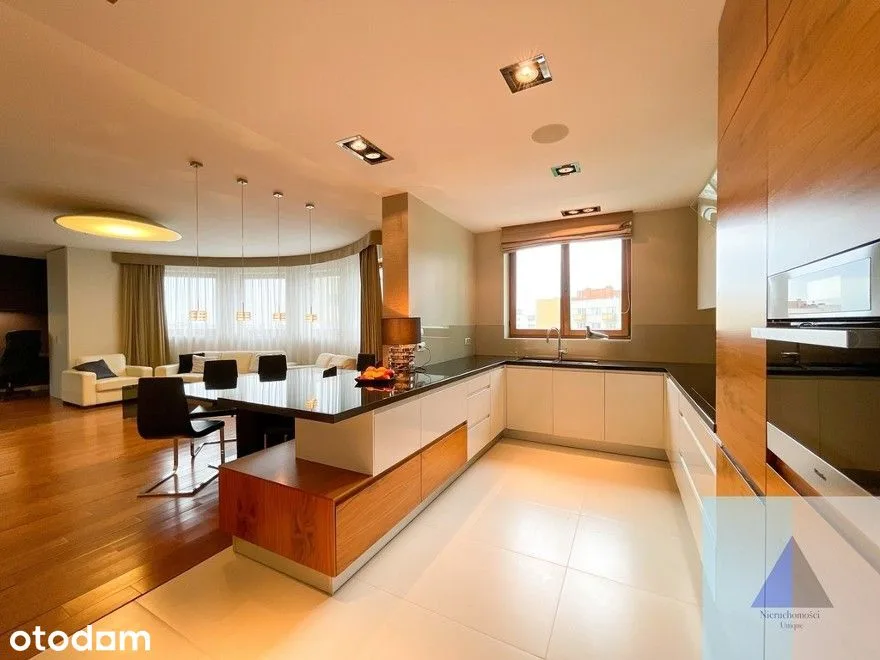 8th floor apartment, 7 m² terrace