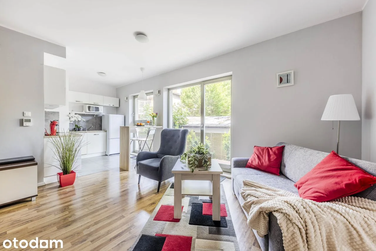 Ground floor, garden, 2 rooms