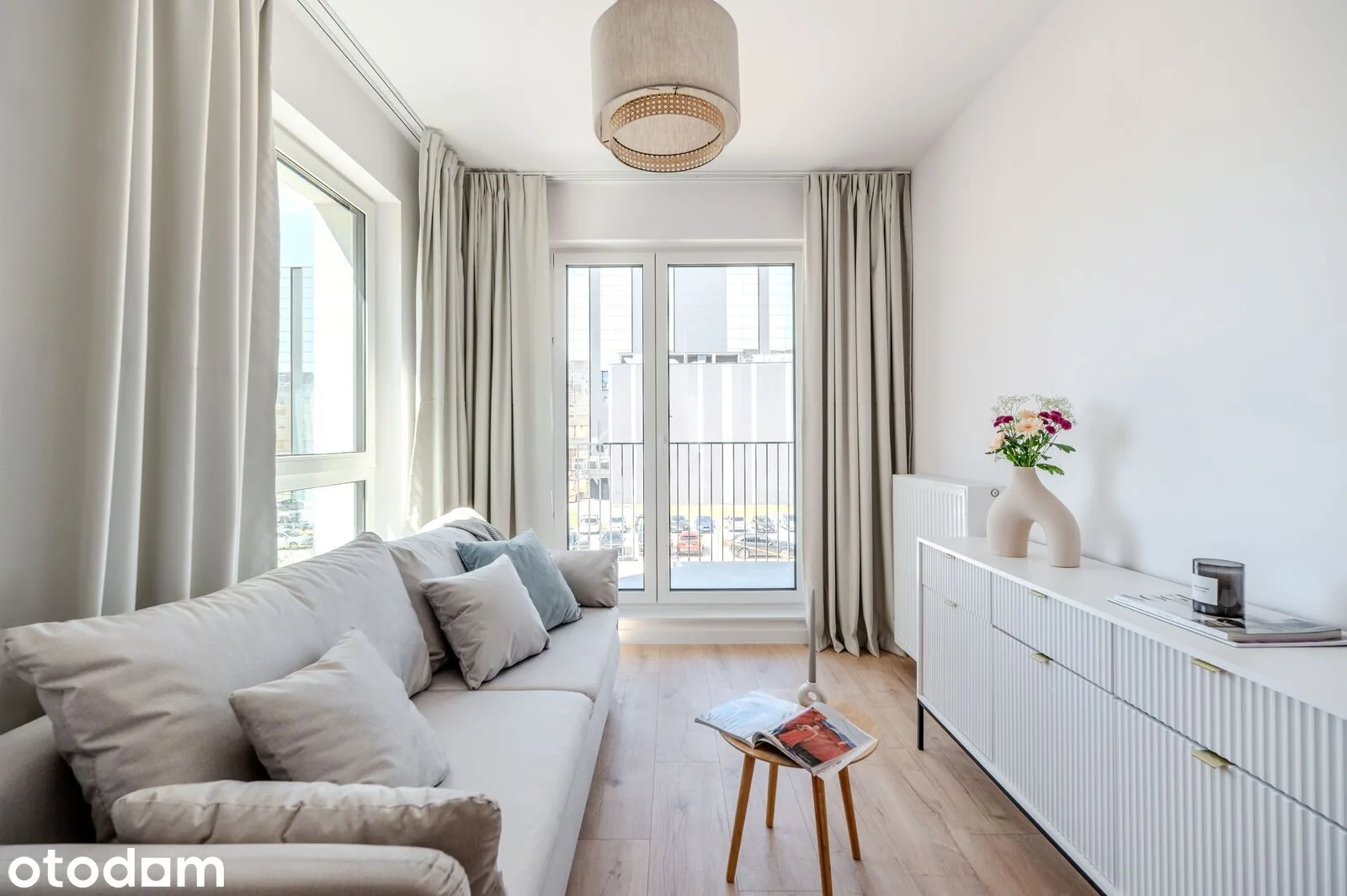 Bez Prowizji! 2 pokoje | Ch Promenada | Duży balkon | Zwierzęta tak!
