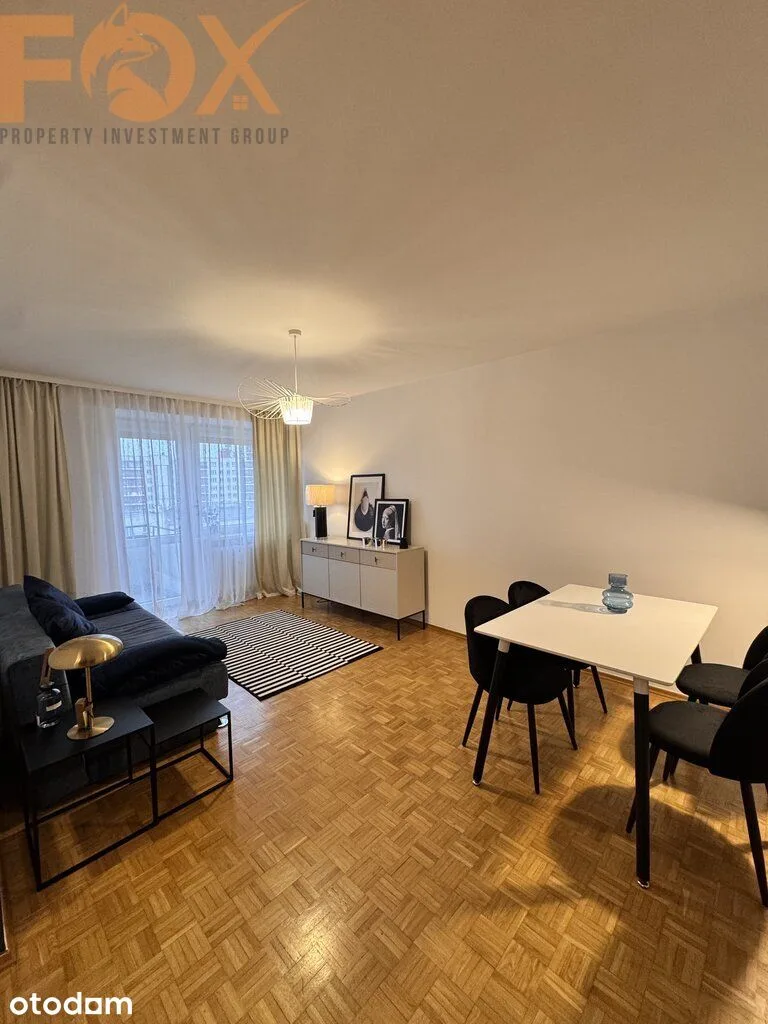 Spacious 2-Room Dzika street/ city center
