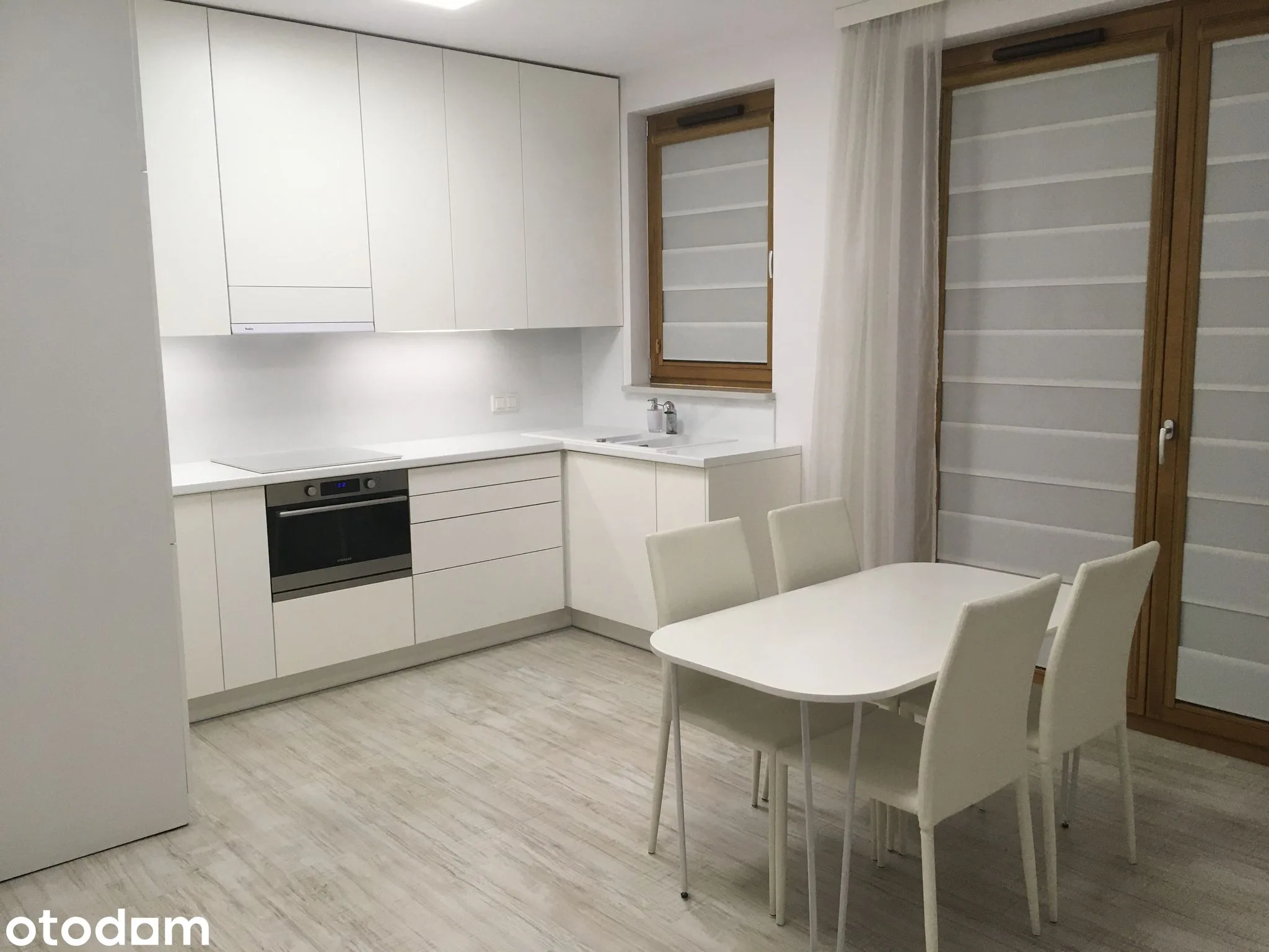 Planta 1, 42 m², balcón 13 m²