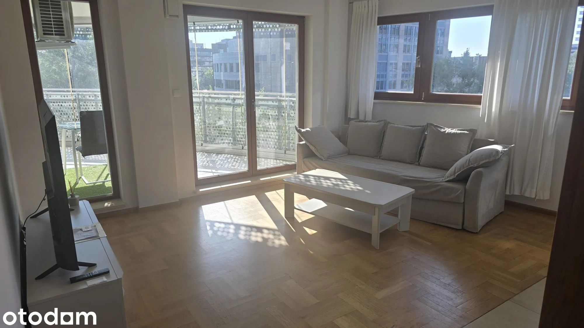 Apartament 3 pokoje, Wronia, blisko Ronda Daszyńskiego, klimatyzacja