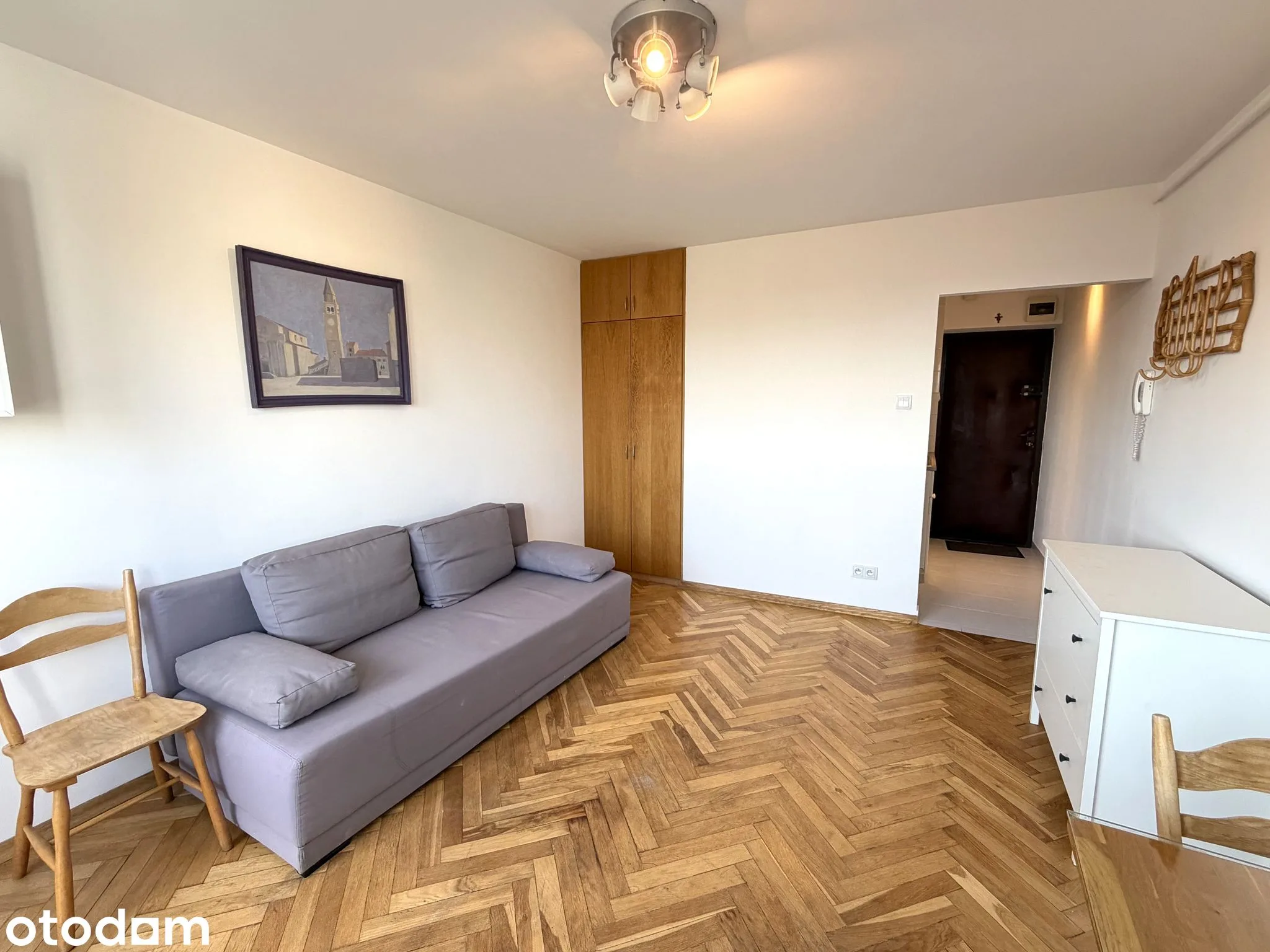 8º piso, estudio con loggia