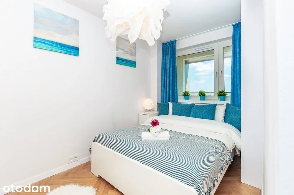 Kawalerka z balkonem 300 m od metra Centrum, ul. Chmielna 35, 1322