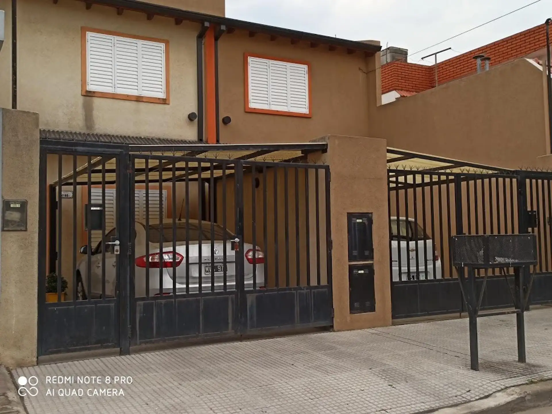 Two-bedroom duplex house in Buenos Aires
