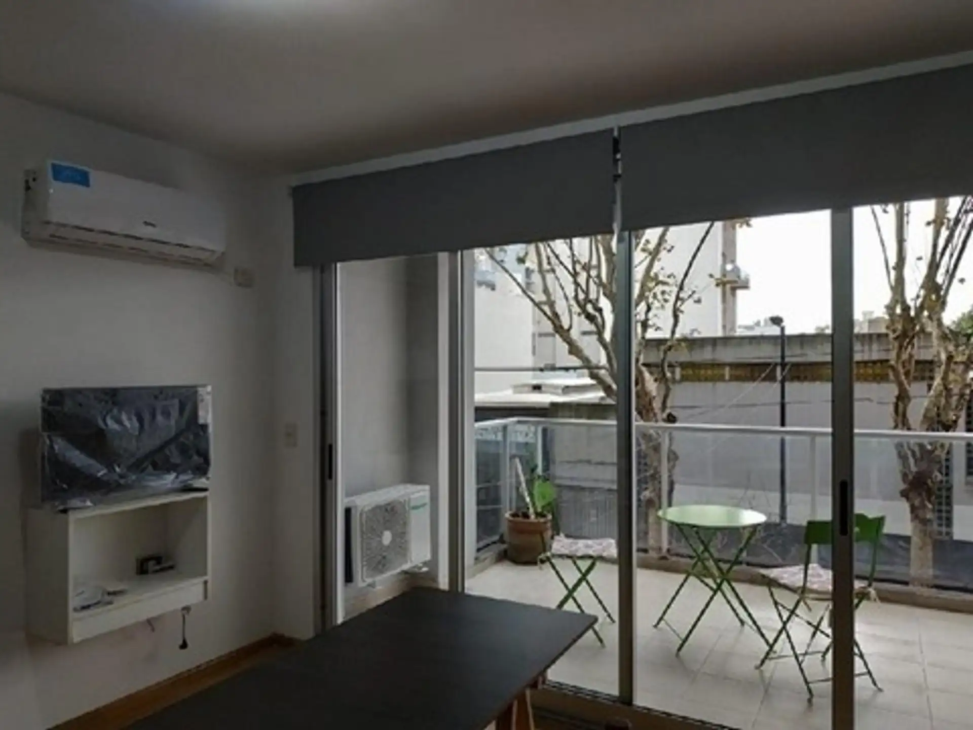 Apartamento de 2 ambientes com varanda-terraço e pátio em Palermo Hollywood