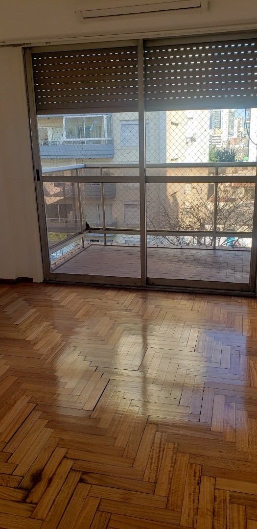 Трёхкомнатная полуэтажная квартира в San Cristóbal с парковочным местом