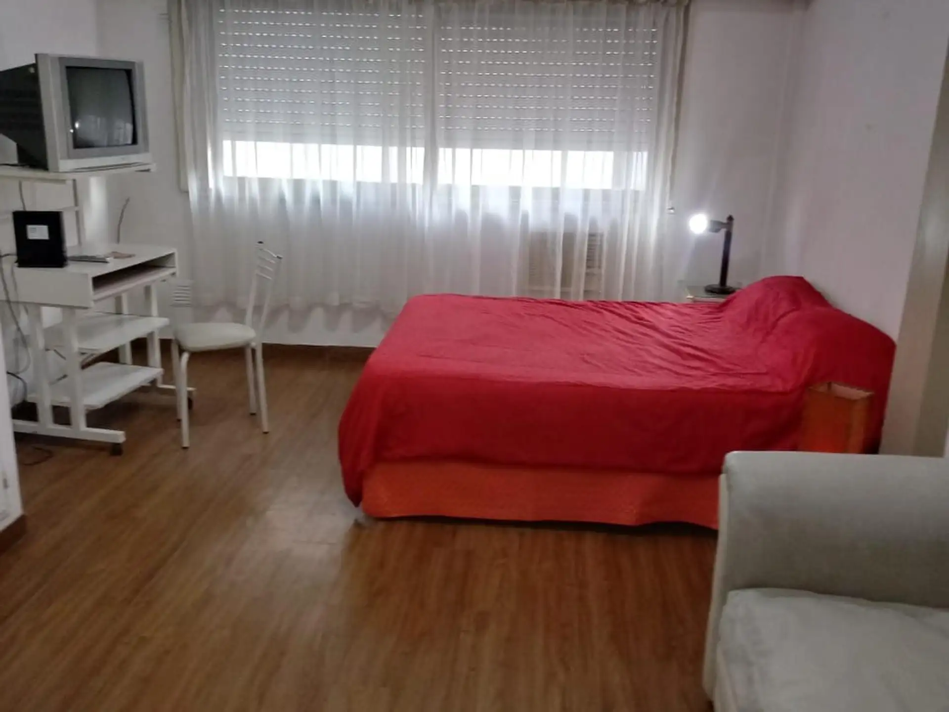 Однокомнатная квартира с мебелью на 9-м этаже в Retiro