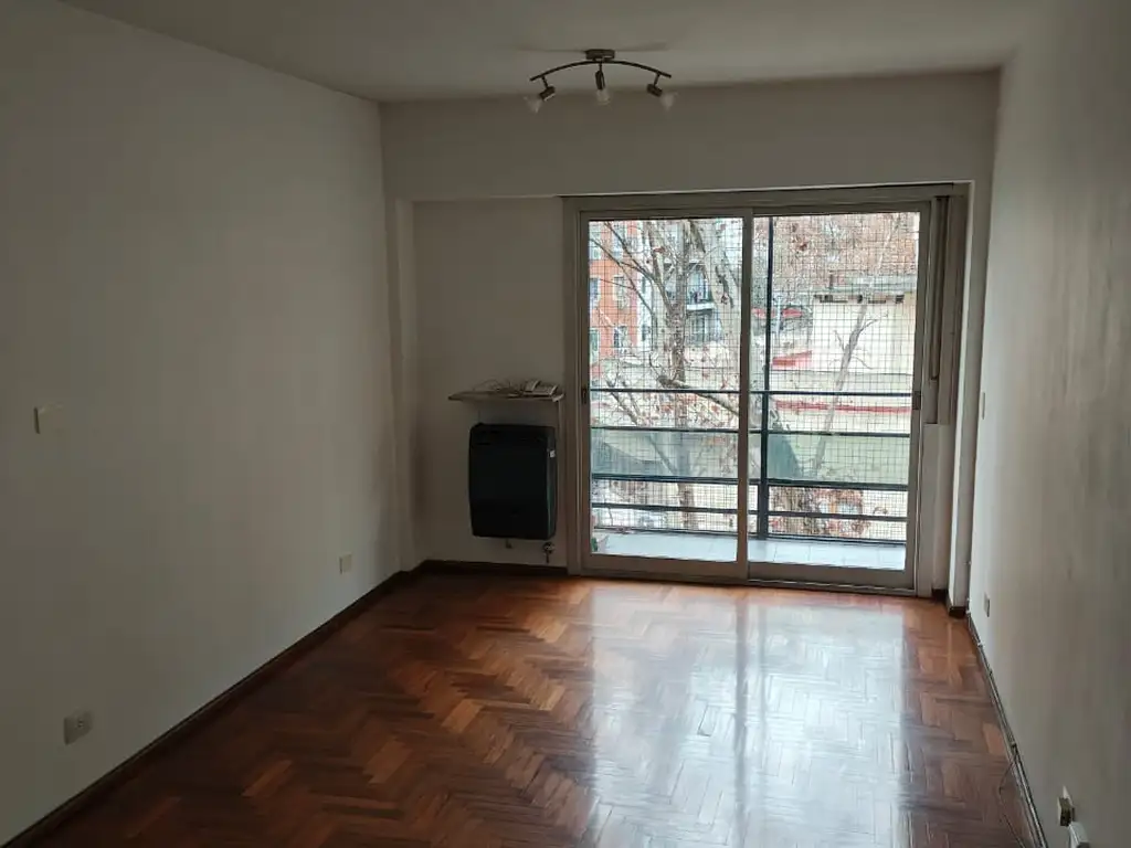 Apartment with balcony and parquet