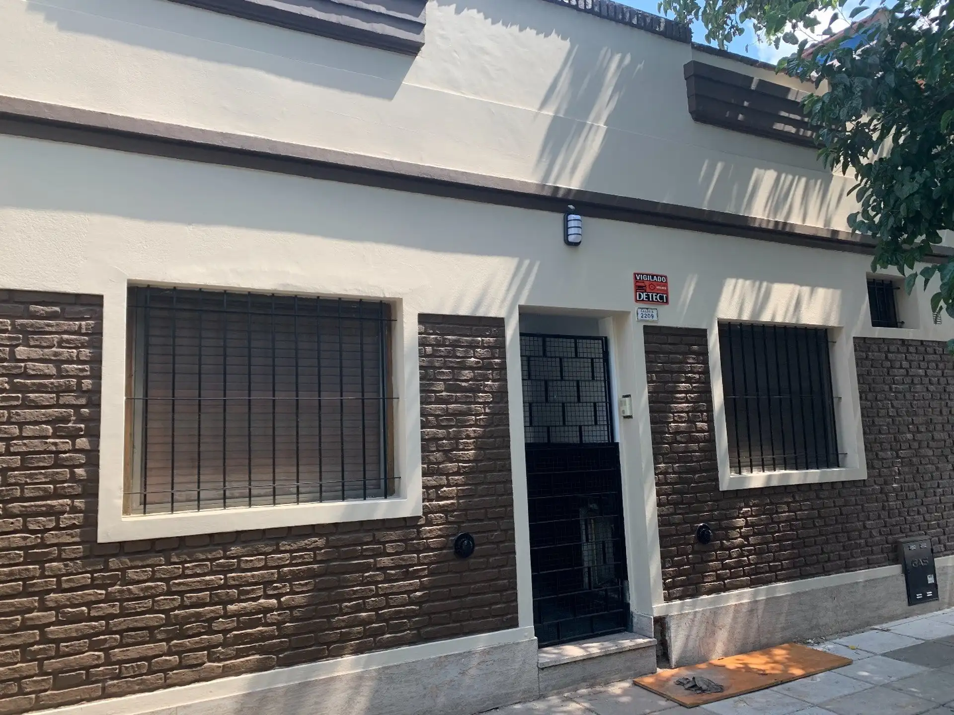 3-room house with quincho