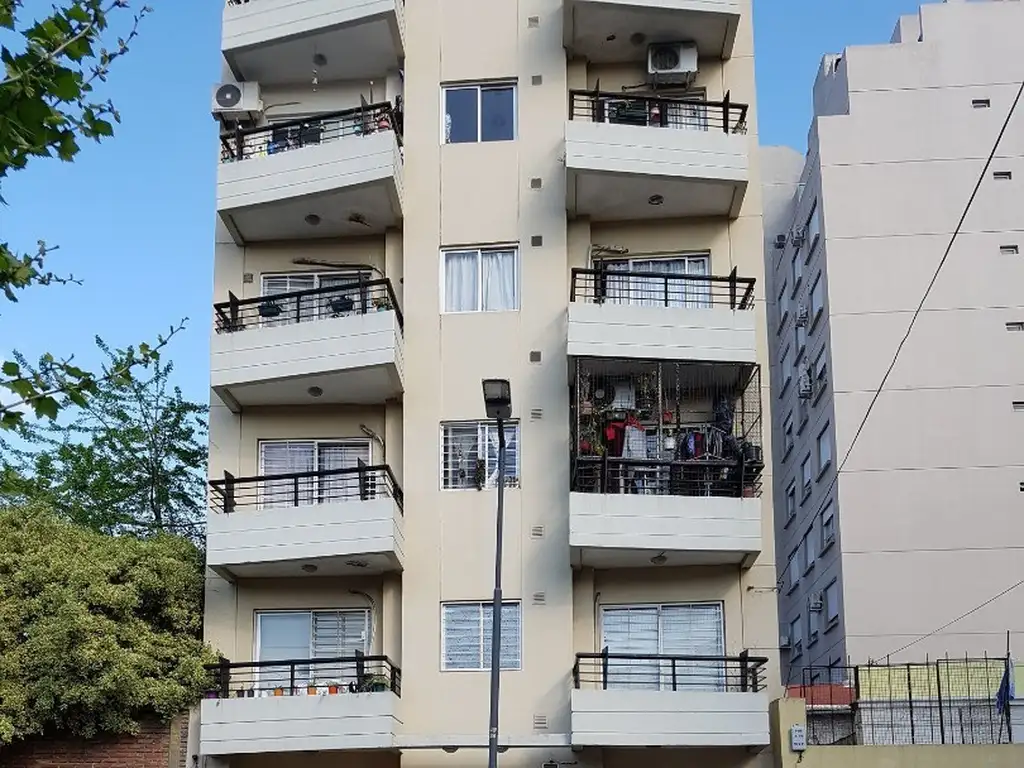 Departamento en Alquiler en Villa Pueyrredon, Capital Federal
